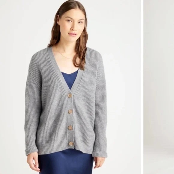 Quince Mongolian Cashmere Boyfriend Cardigan - Picture 1 of 8